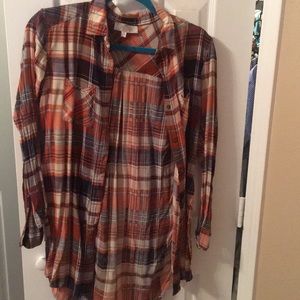 BOUTIQUE item! Plaid top.